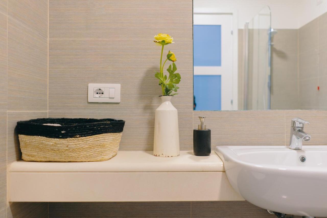 Janare - Rooms & Terrace ナポリ エクステリア 写真